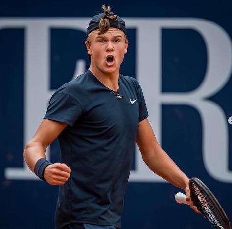 字母哥因伤 字母哥因伤